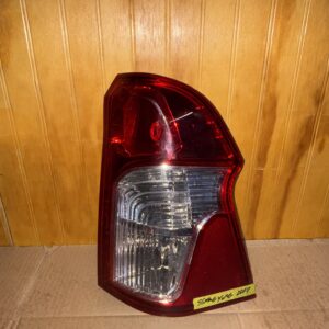 Farol trasero derecho SsangYong Actyon Sports 2012–2017 vista frontal